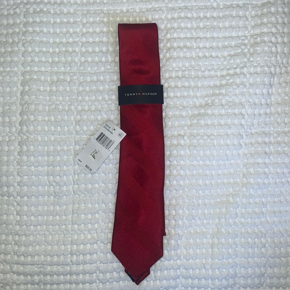 NWTs Tommy Hilfiger Mens Dress Tie
